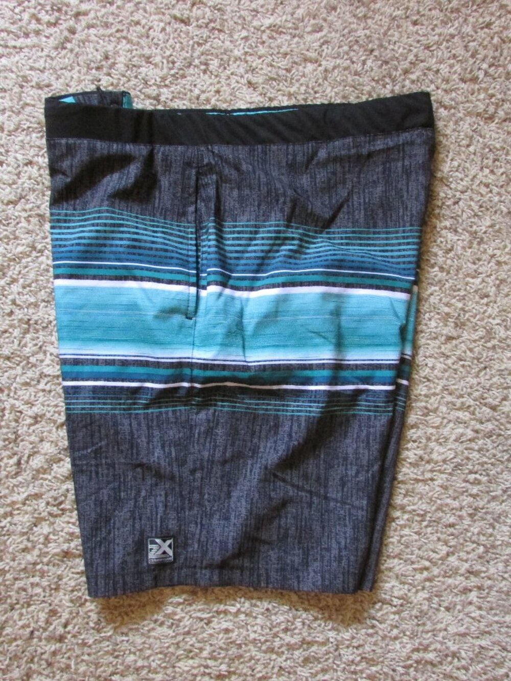 NWOT Zeroxposur XL Gray Aqua Striped Board Shorts Lined Pockets 9" inseam